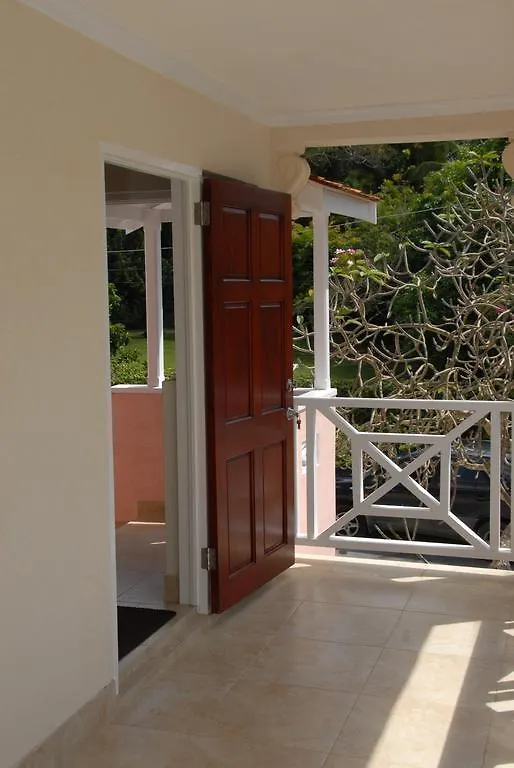 Sandy Bliss Condominiums Saint James 0*,
